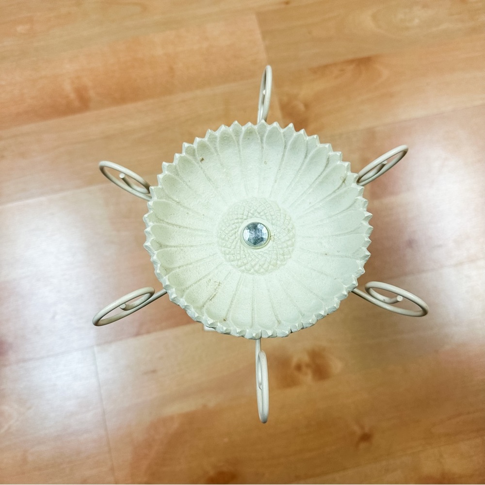 Home | Beige Standup Sunflower Jewelry Necklace Bracelet Organizer - Picture 3 of 5
